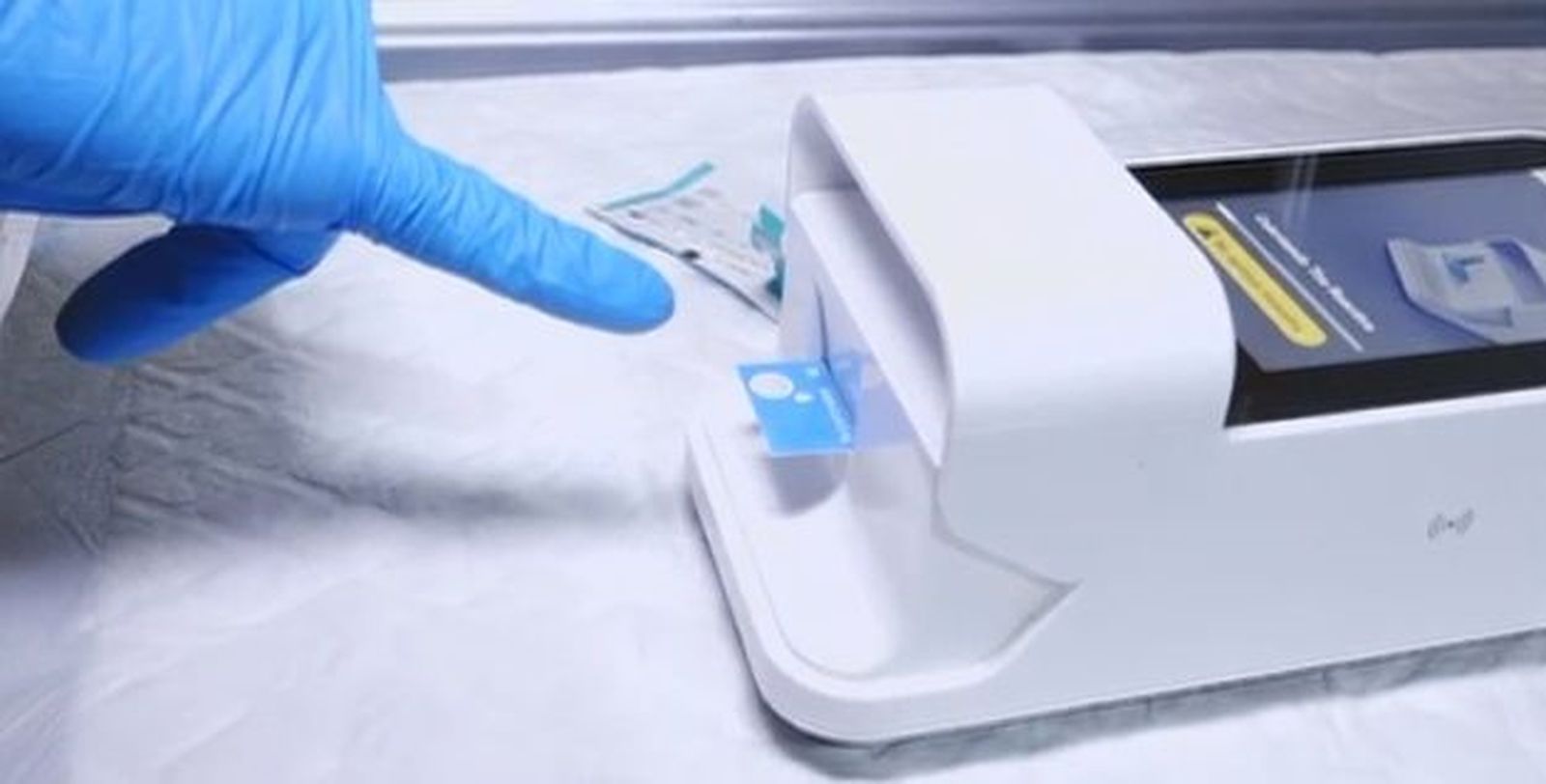 Los nuevos test que detectan el coronavirus en 12 minutos