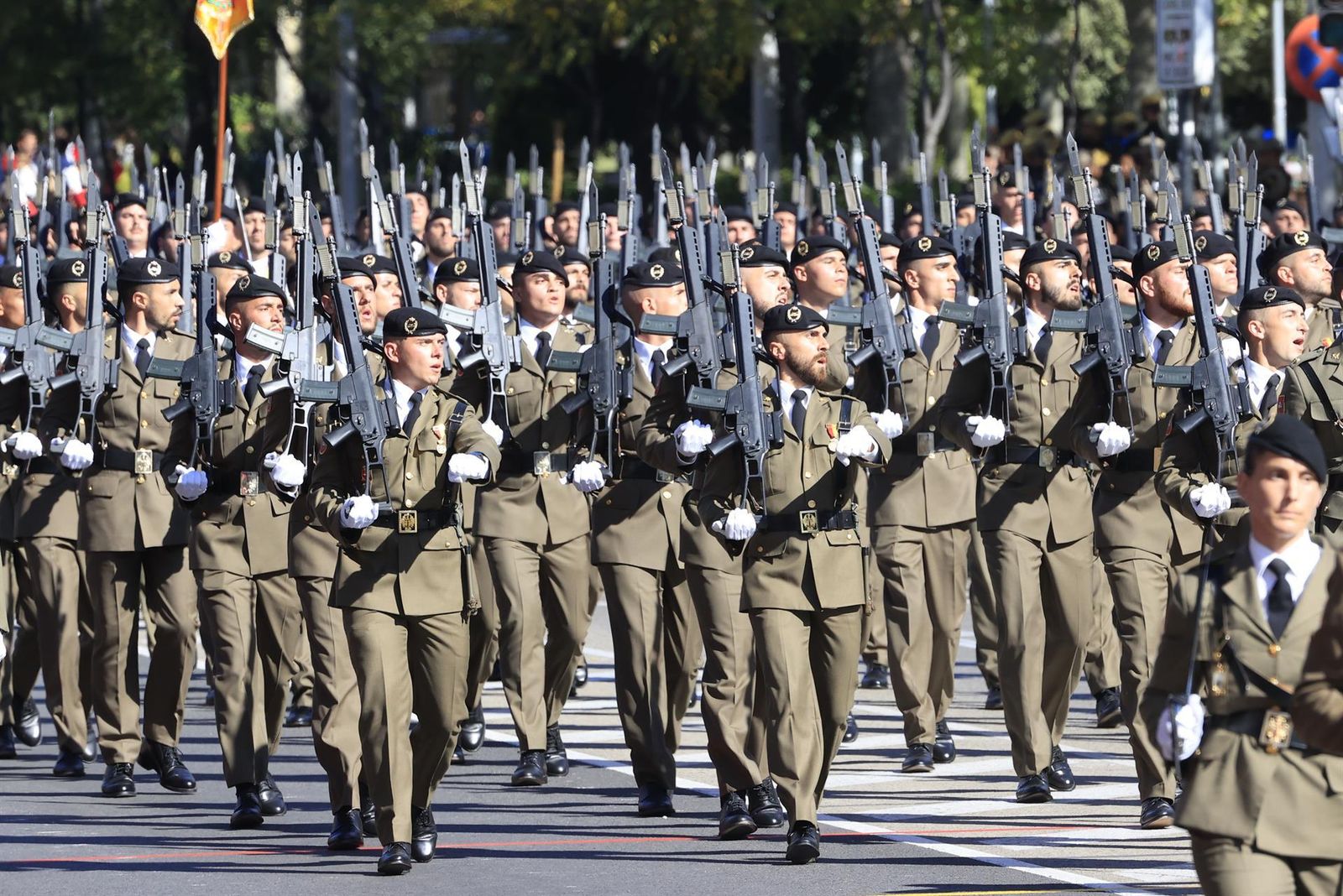 Desfile militar del 12 de octubre: las mejores imágenes