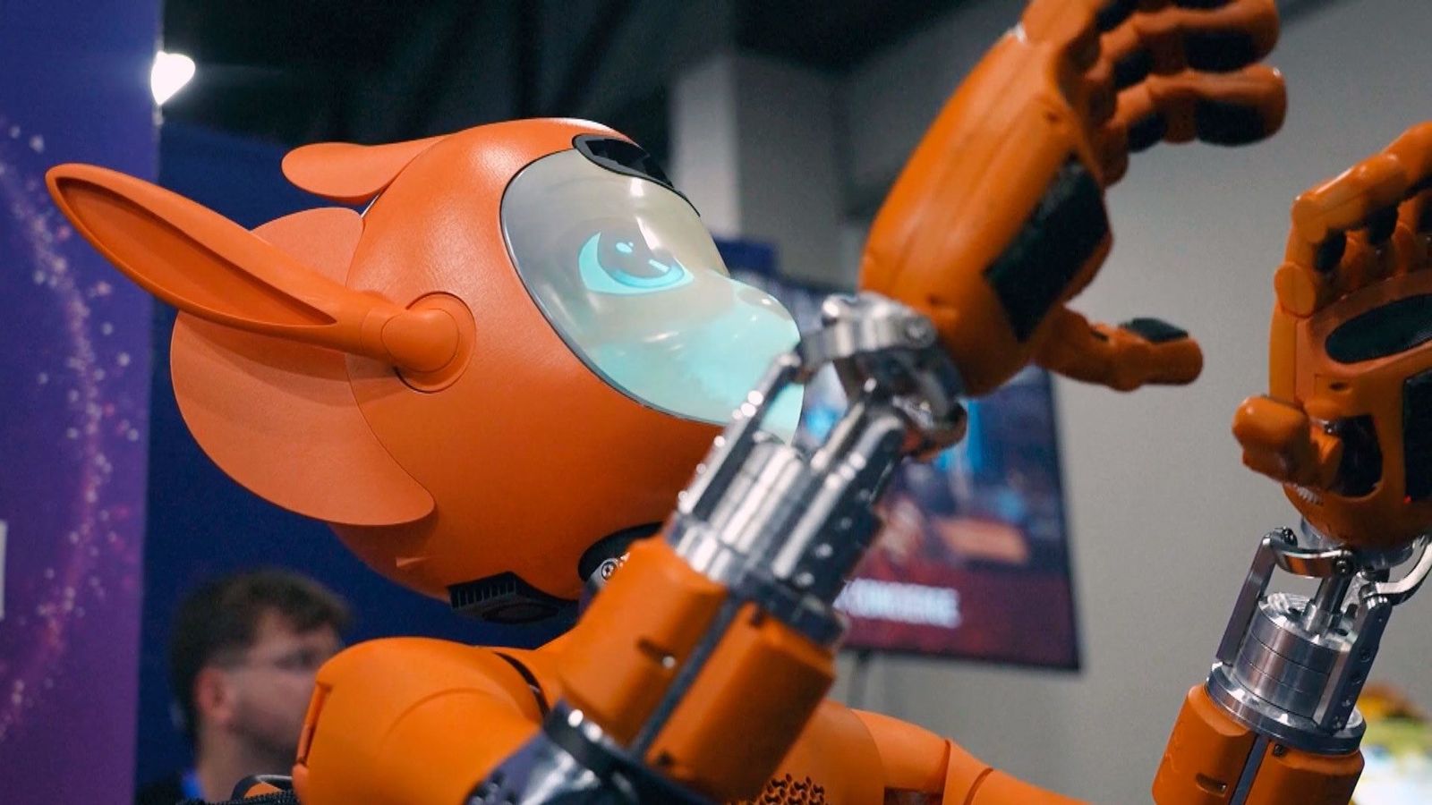 Estas son las tendencias en tecnología para 2025: gafas con IA, coches voladores o mascotas robots