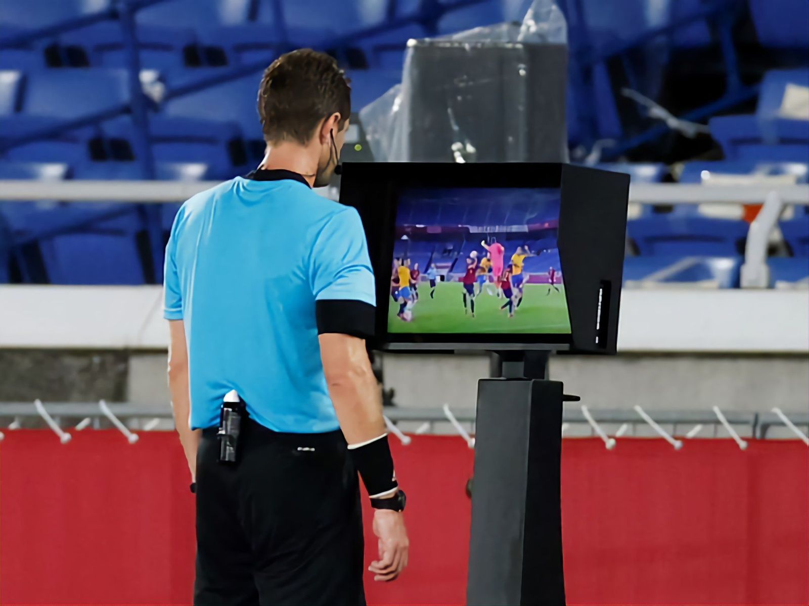 La Supercopa de España estrena los audios del VAR