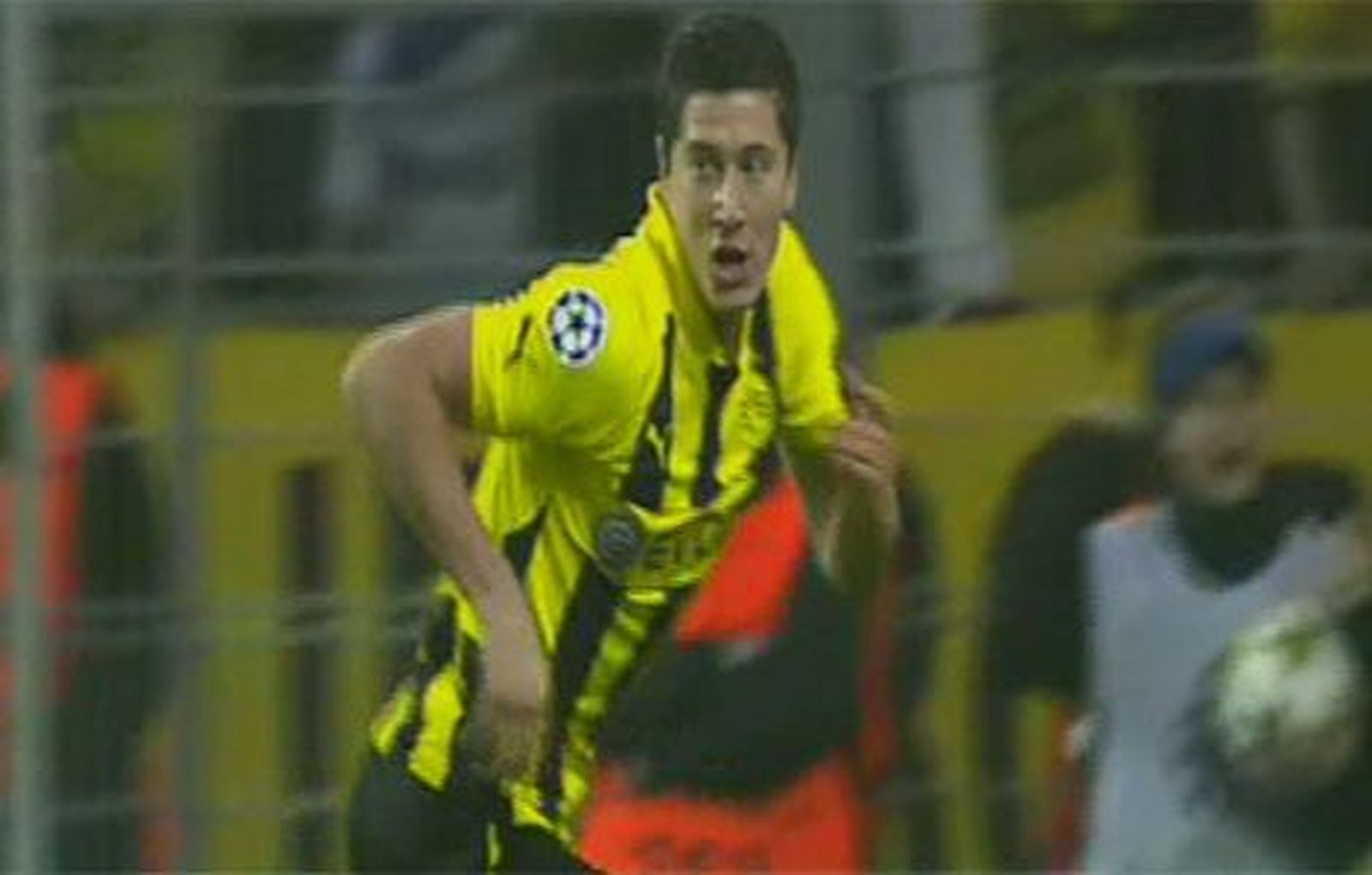 (2-1) El Real Madrid tropieza en Dortmund y sigue el gafe alemán