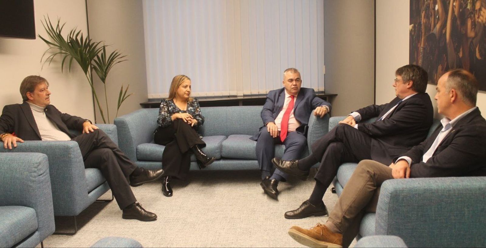 Reunión en Bruselas entre Santos Cerdán y Carles Puigdemont