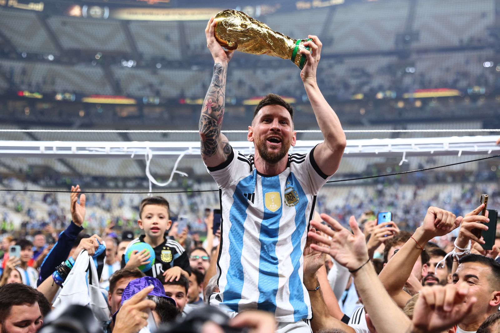 Leo Messi, con la Copa del Mundo