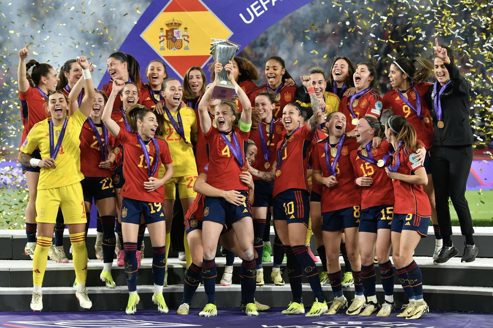 Selección española femenina de fútbol