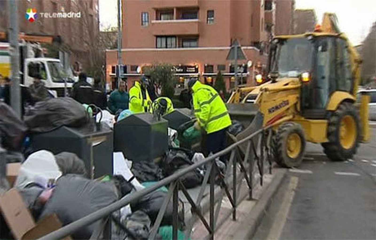 Recogida de basuras por Tragsa en Alcorcón
