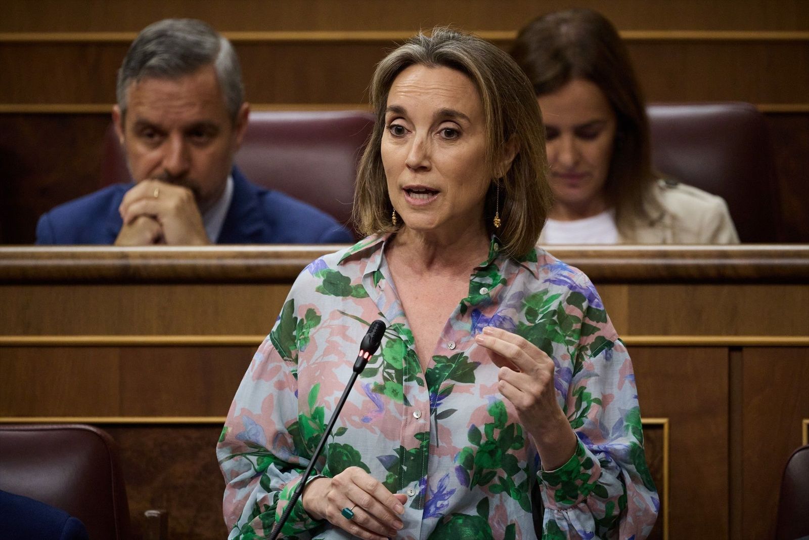 Gamarra ve al PSOE en "psicosis" por la corrupción y Montero replica que da miedo que el PP cuestione las elecciones