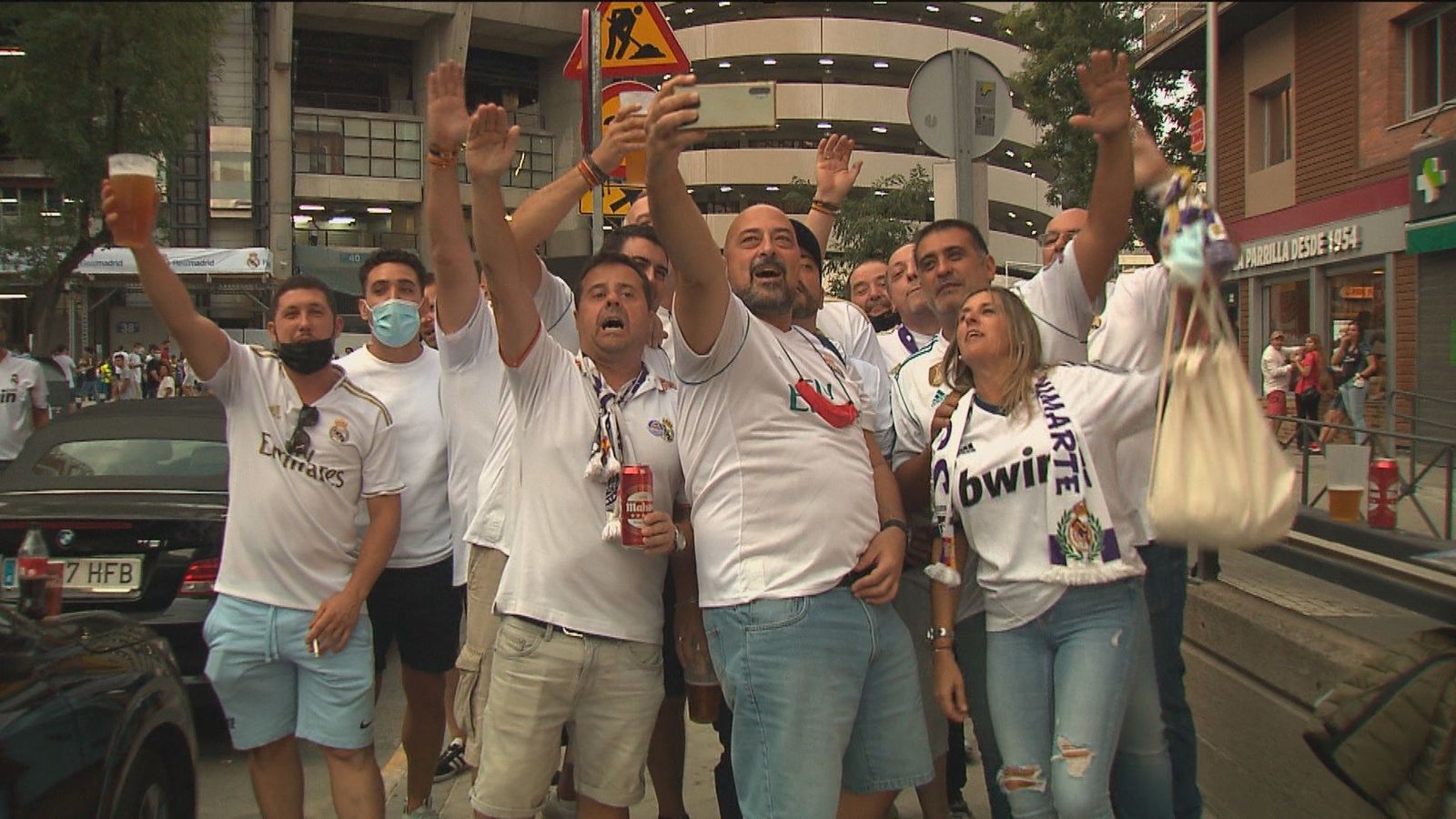 La afición del Real Madrid estrenó el nuevo del Bernabéu