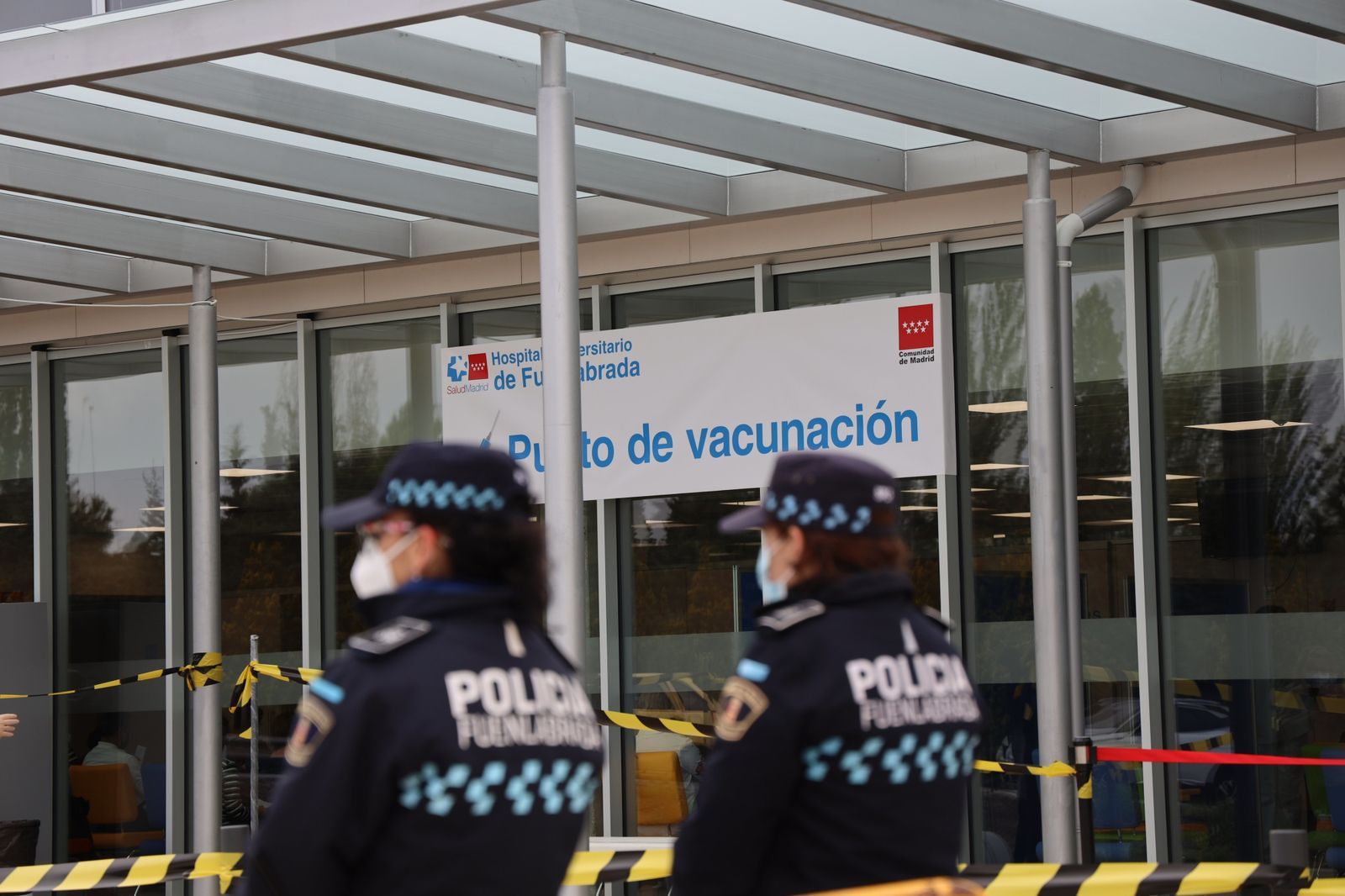 El Ayuntamiento desmiente que el Hospital de Fuenlabrada vacune sin cita previa