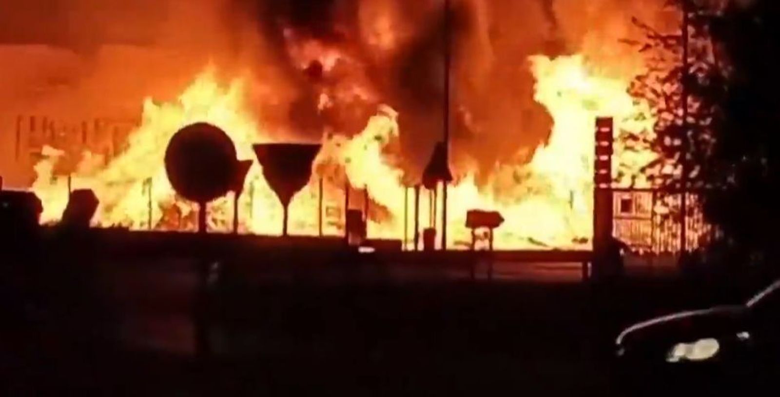 Arde en El Ejido una nave agrícola sin que haya que lamentar heridos