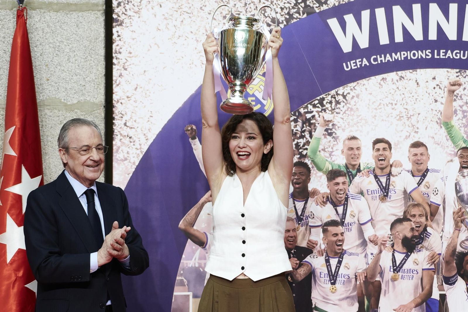Ayuso felicita al Real Madrid: "El mejor equipo de fútbol del mundo es español y madrileño"