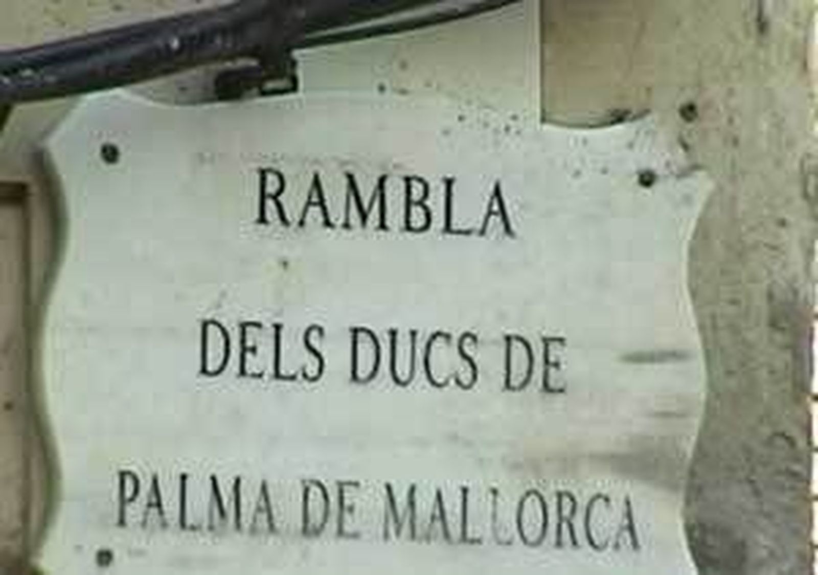 El Ayuntamiento pide que Urdangarin deje de usar el título de duque de Palma