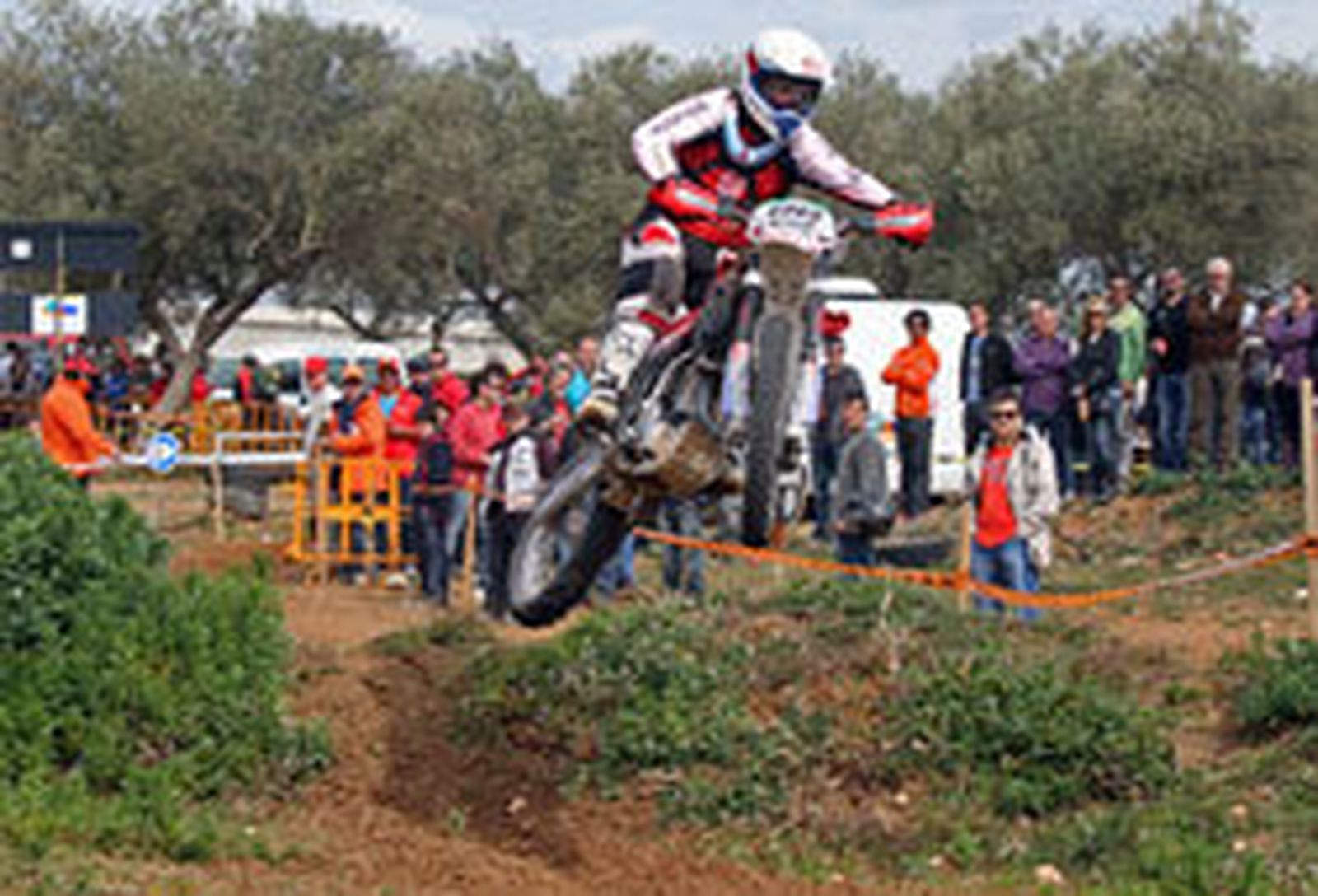 Moralzarzal acoge la última prueba de la Copa Solidaria de Enduro Indoor