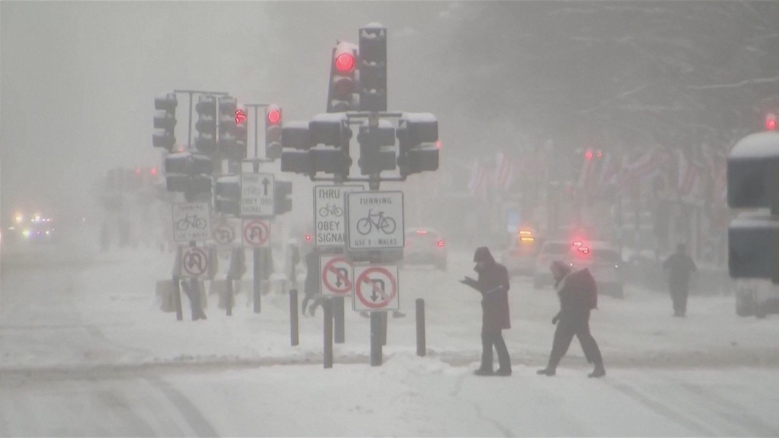 Al menos cinco muertos en el peor temporal de nieve en décadas en EEUU