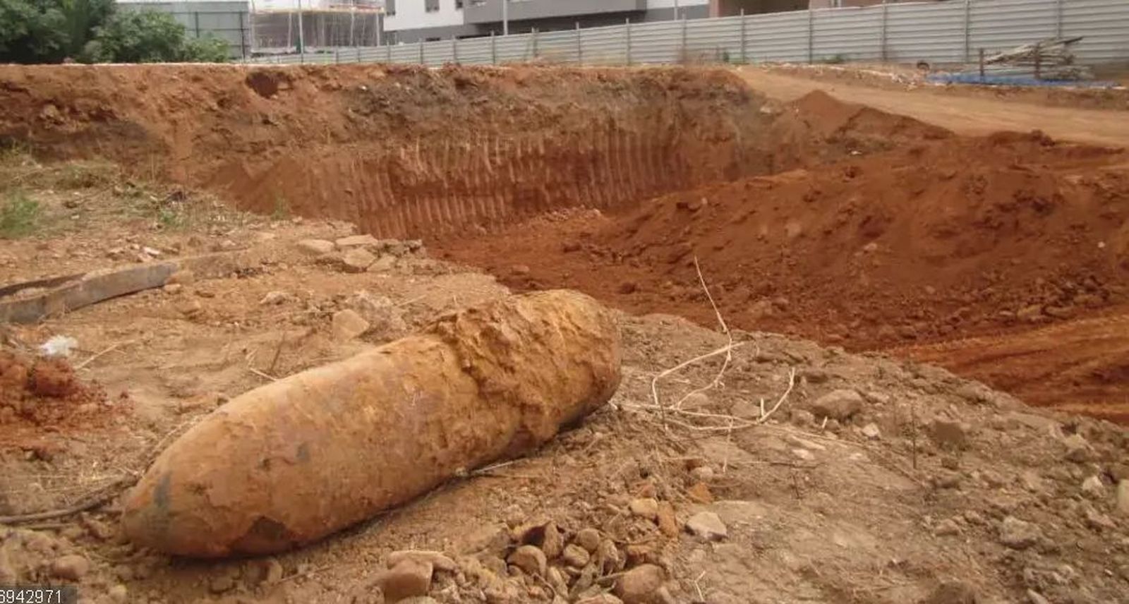 Bomba de la aviación alemana usada durante la Guerra Civil hallada en unas obras en Castellón