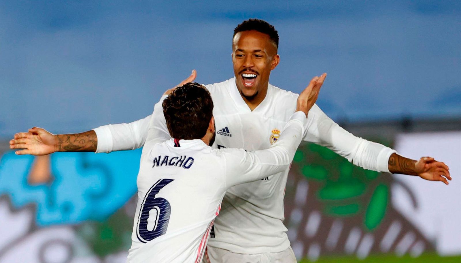 2-0. Militao  desatasca al Madrid