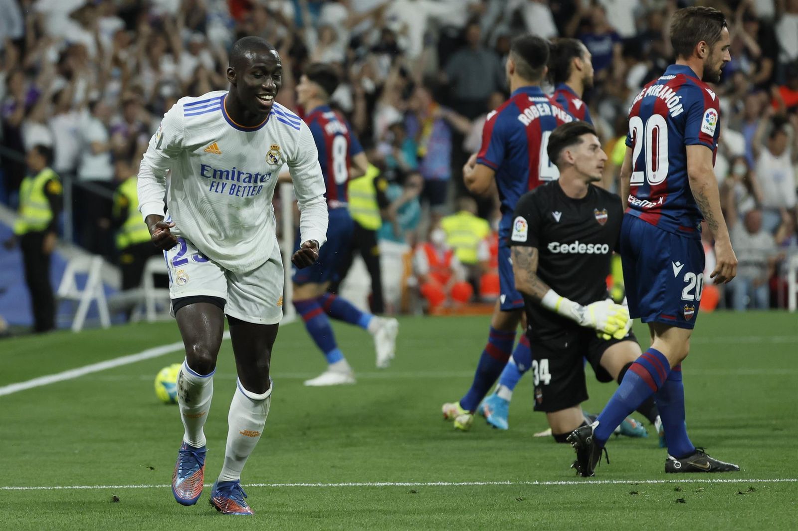 Mendy marca al Levante