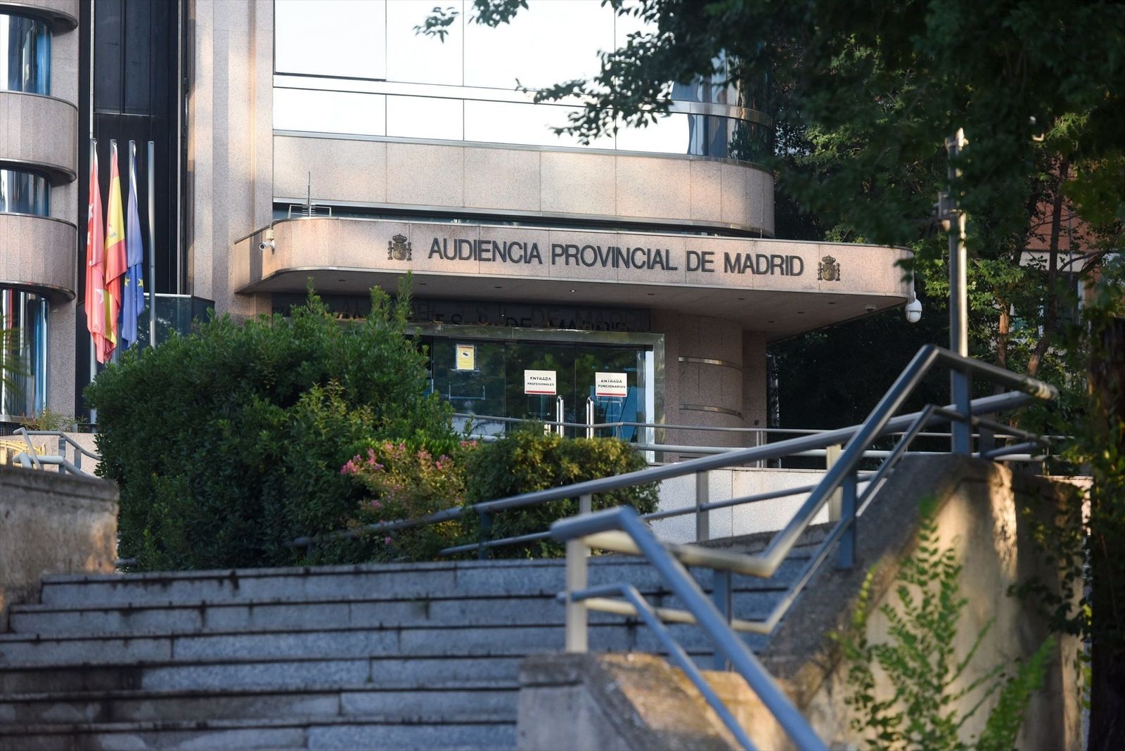 Suspendida la sesión de este martes del juicio a los dos hermanos que presuntamente provocaron de forma intencionada un accidente de coche mortal