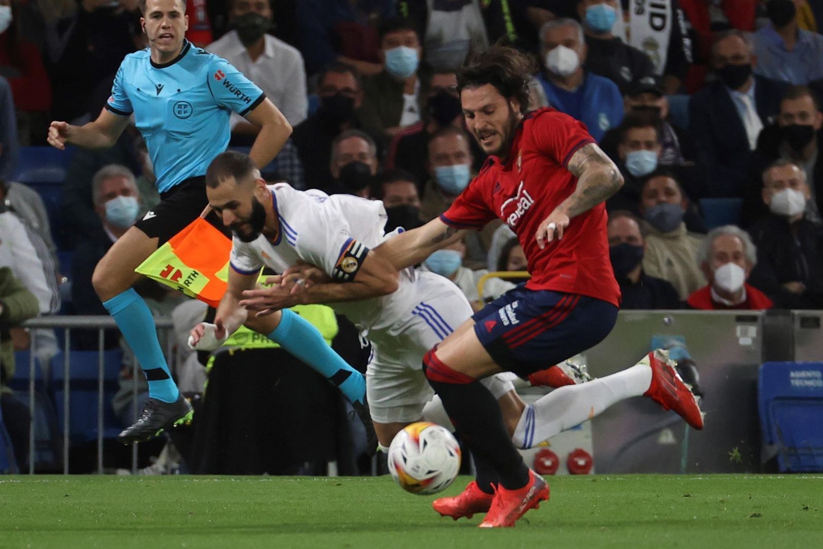 Benzema ante Osasuna