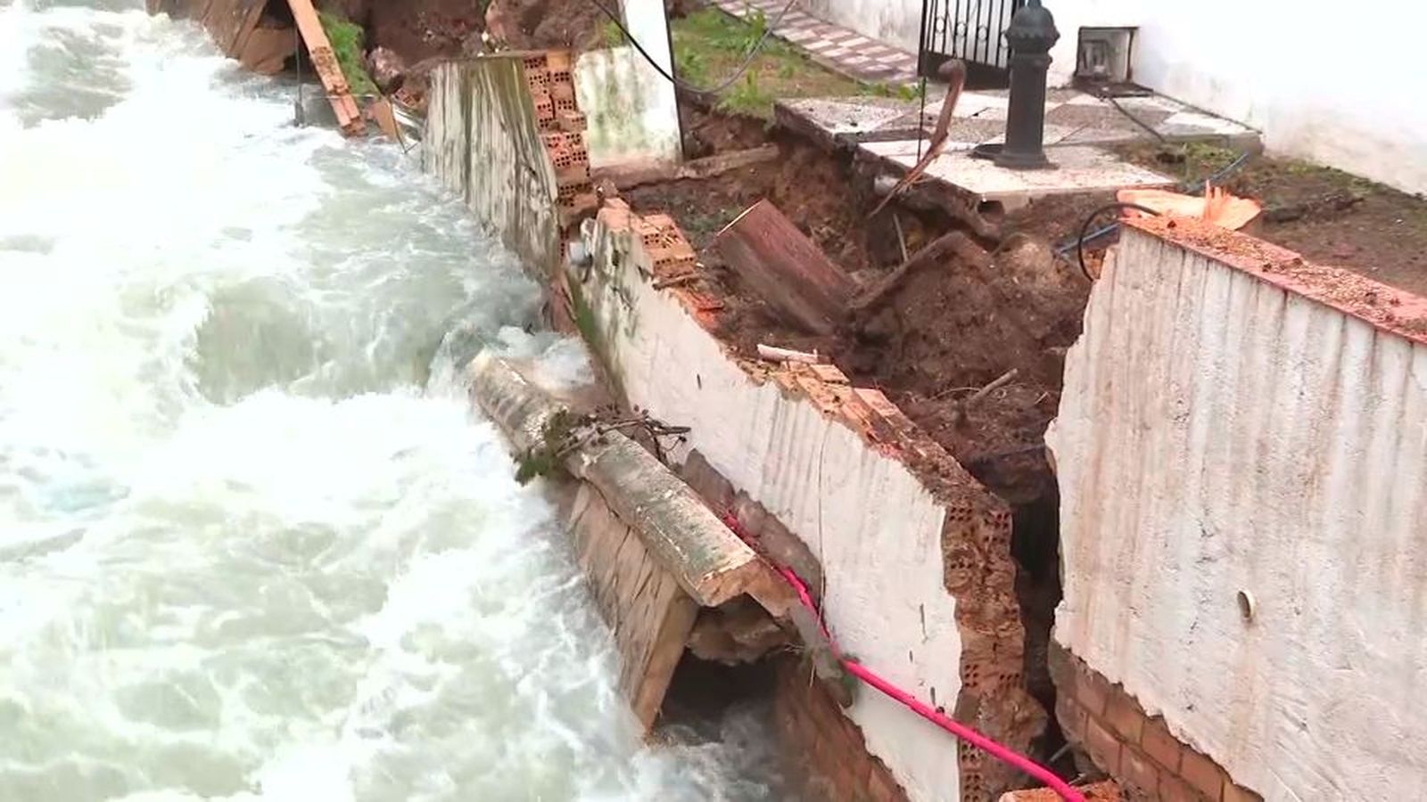 La lluvia no da tregua a Andalucía y la alerta se reactiva por la llegada de un nuevo frente