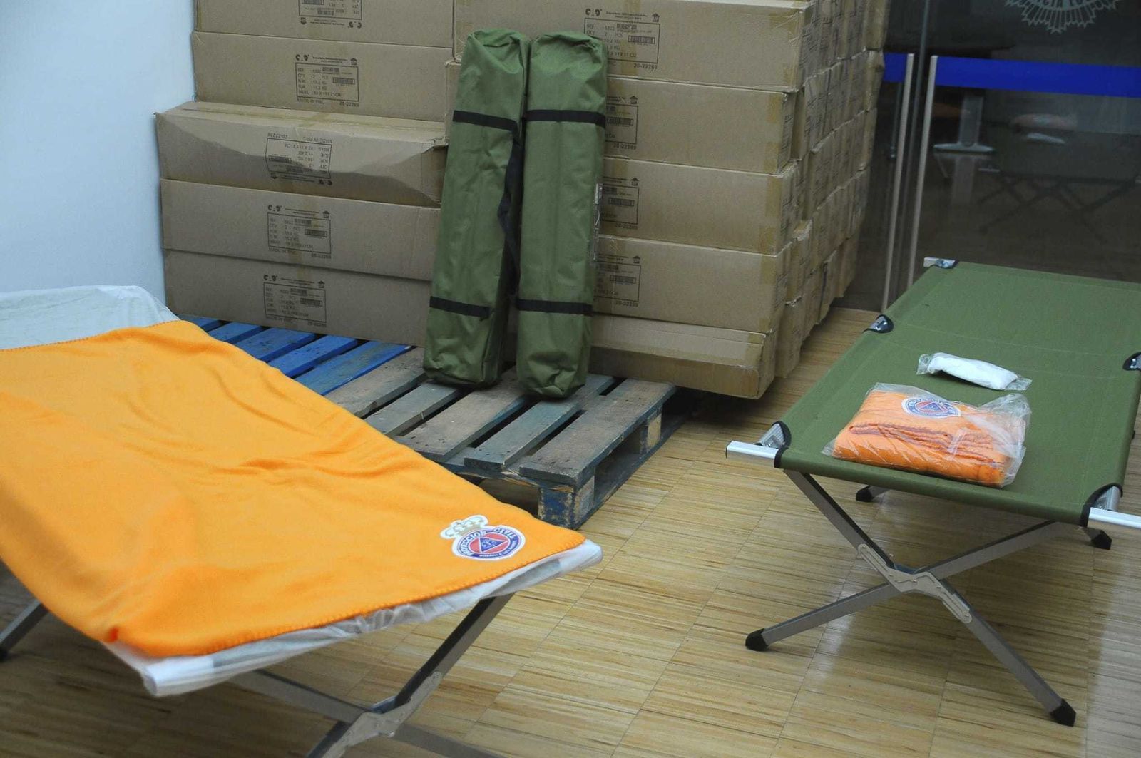 Material enviado a la Palma por el Boadilla