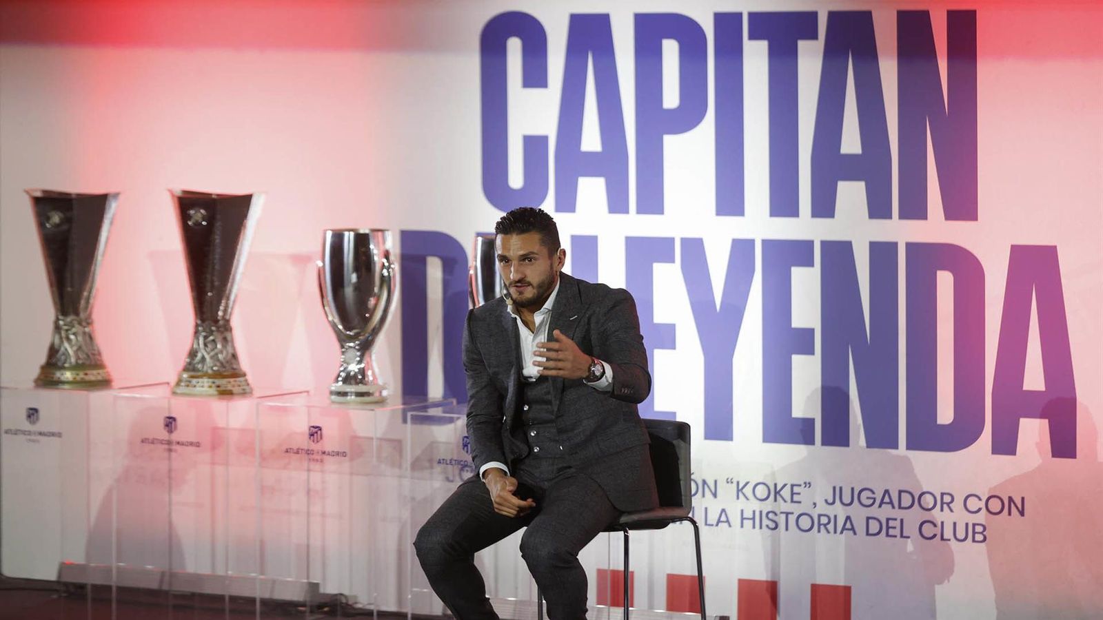 Emotivo homenaje del Atlético a Koke como su jugador con más partidos
