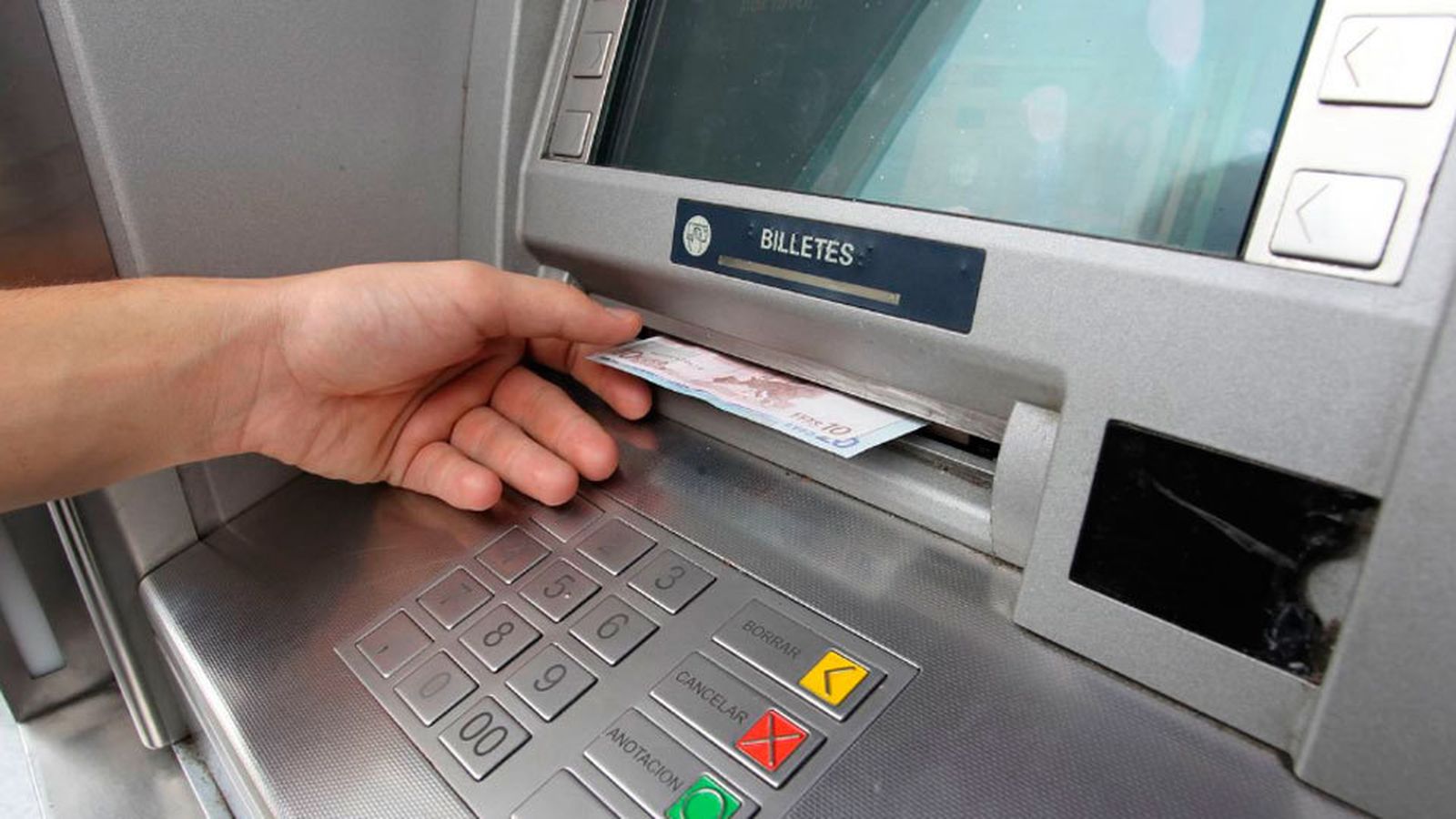 Cae la morosidad del sistema financiero español