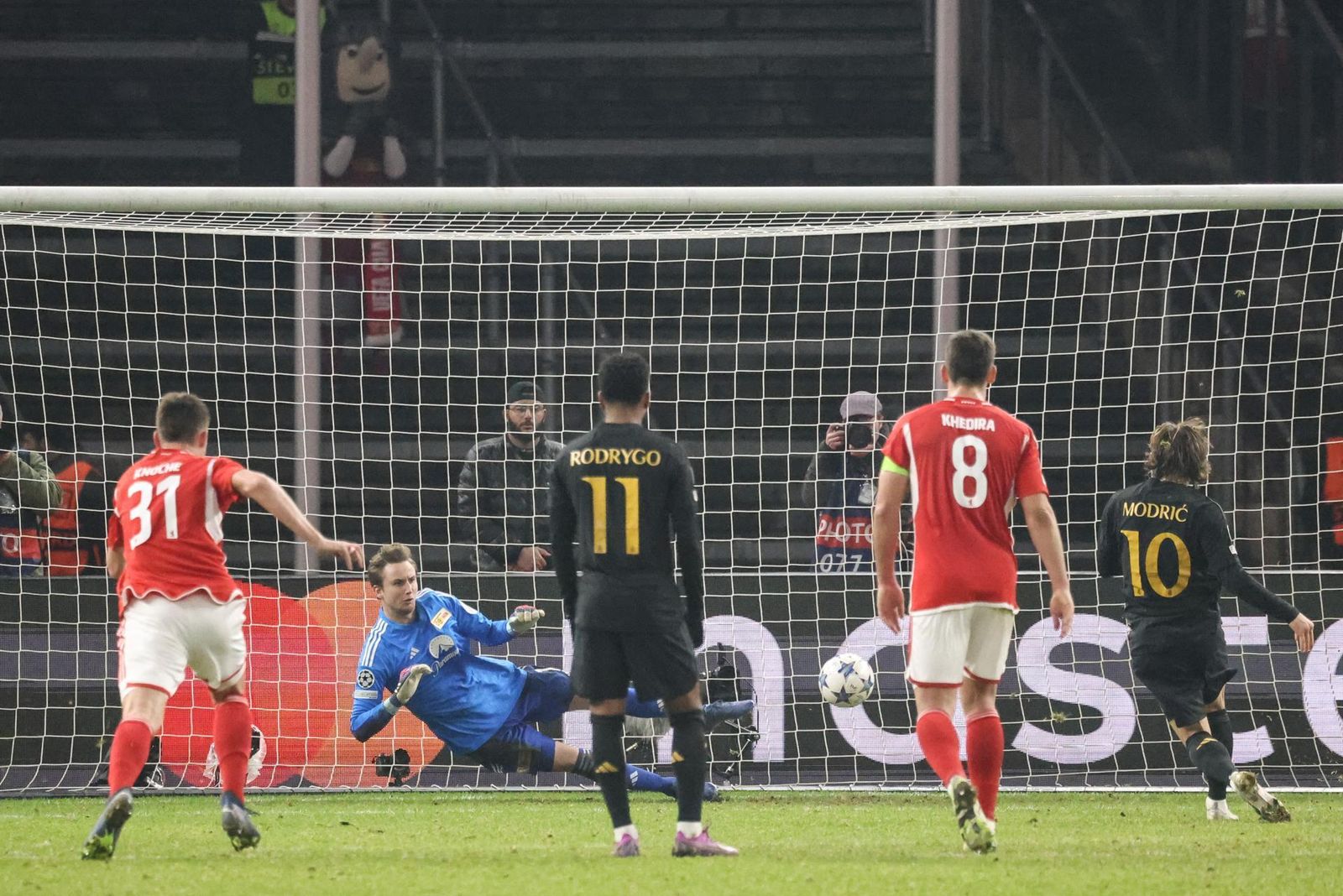 Luka Modric ante el Union Berlin