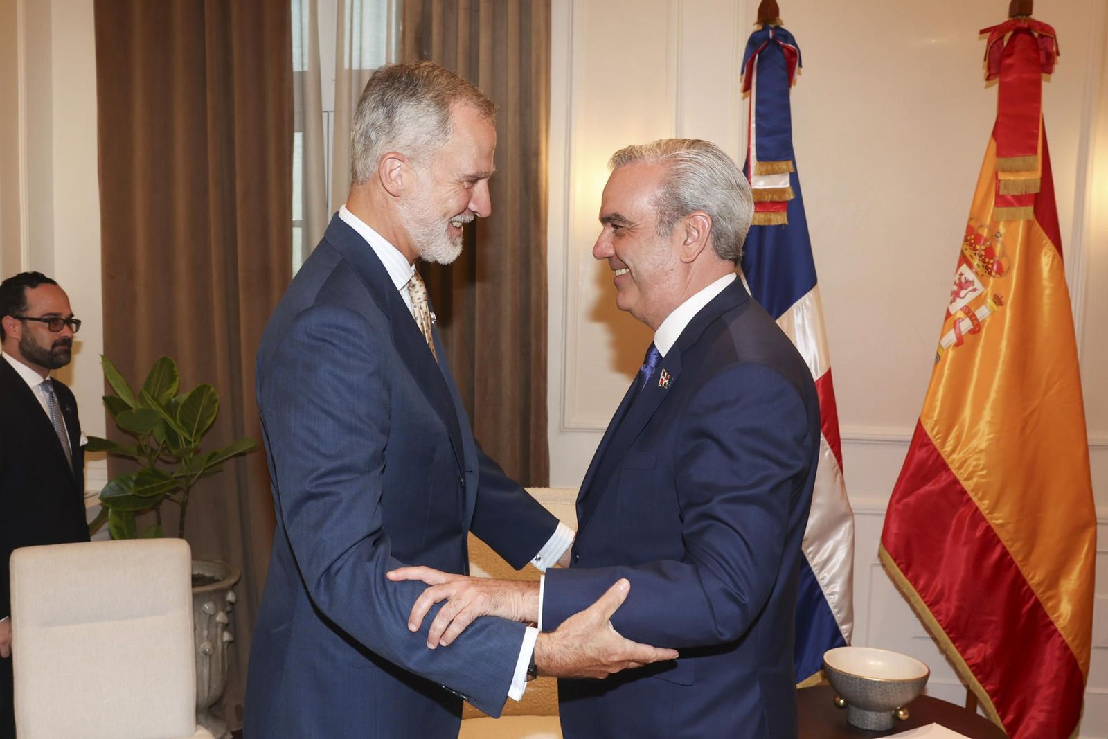 Felipe VI asiste en República Dominicana a la toma de posesión del presidente