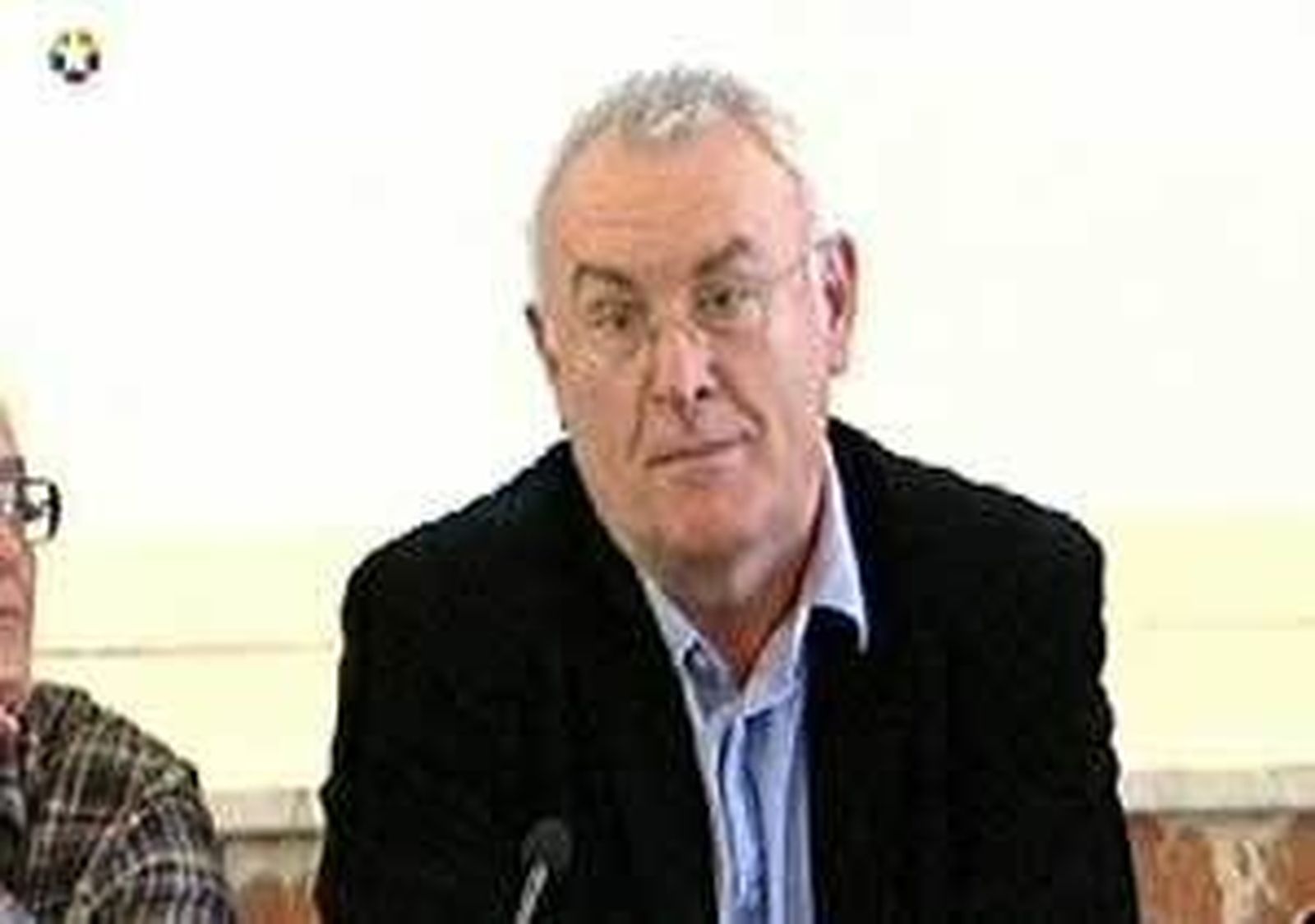 Cayo Lara: "La prima de riesgo  es la niña de Rajoy, que ha crecido"
