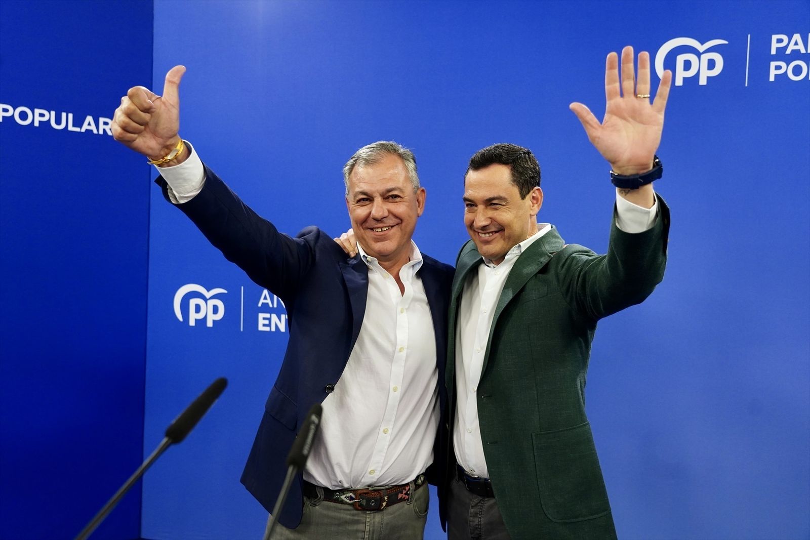 Andalucía se tiñe de azul