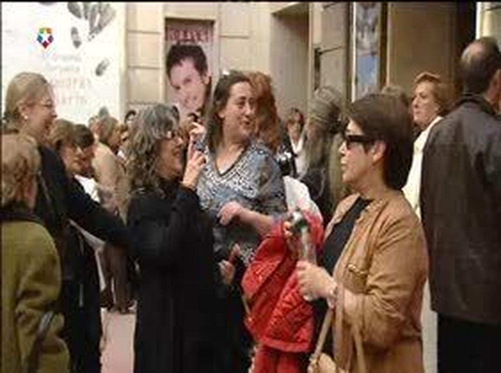 Raphael homenajea a Manuel Alejandro poniendo en pie a su teatro "fetiche"