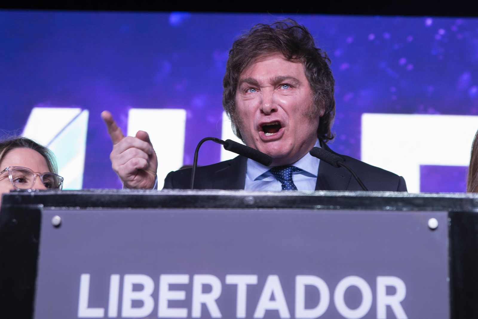 El libertario Milei asegura que su espacio "dará fin" al kirchnerismo en Argentina