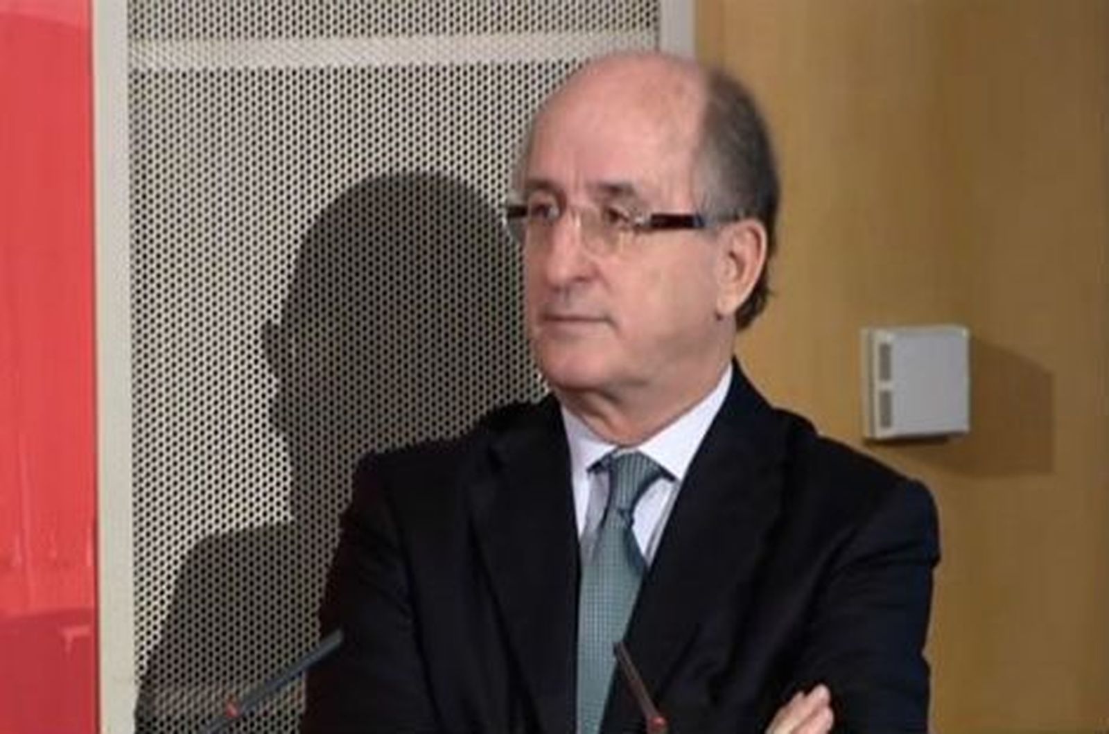 Repsol acusa a Argentina de manipular YPF para expropiarlo a precio de saldo