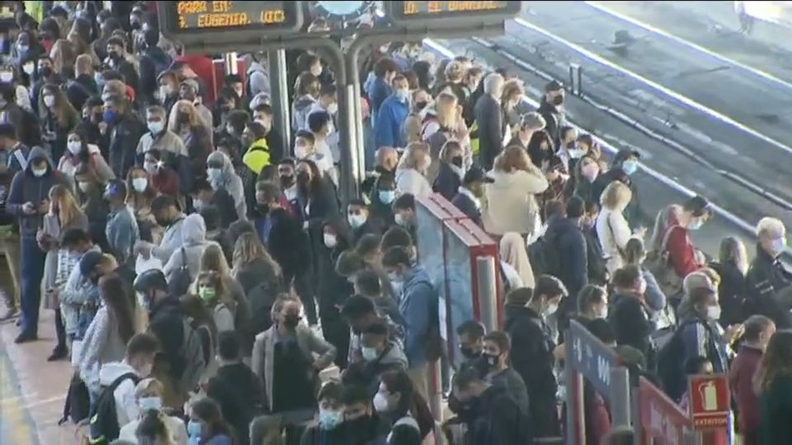 Renfe suprime 92 trenes de Cercanías en Madrid y acusa a los maquinistas de incumplir los servicios mínimos