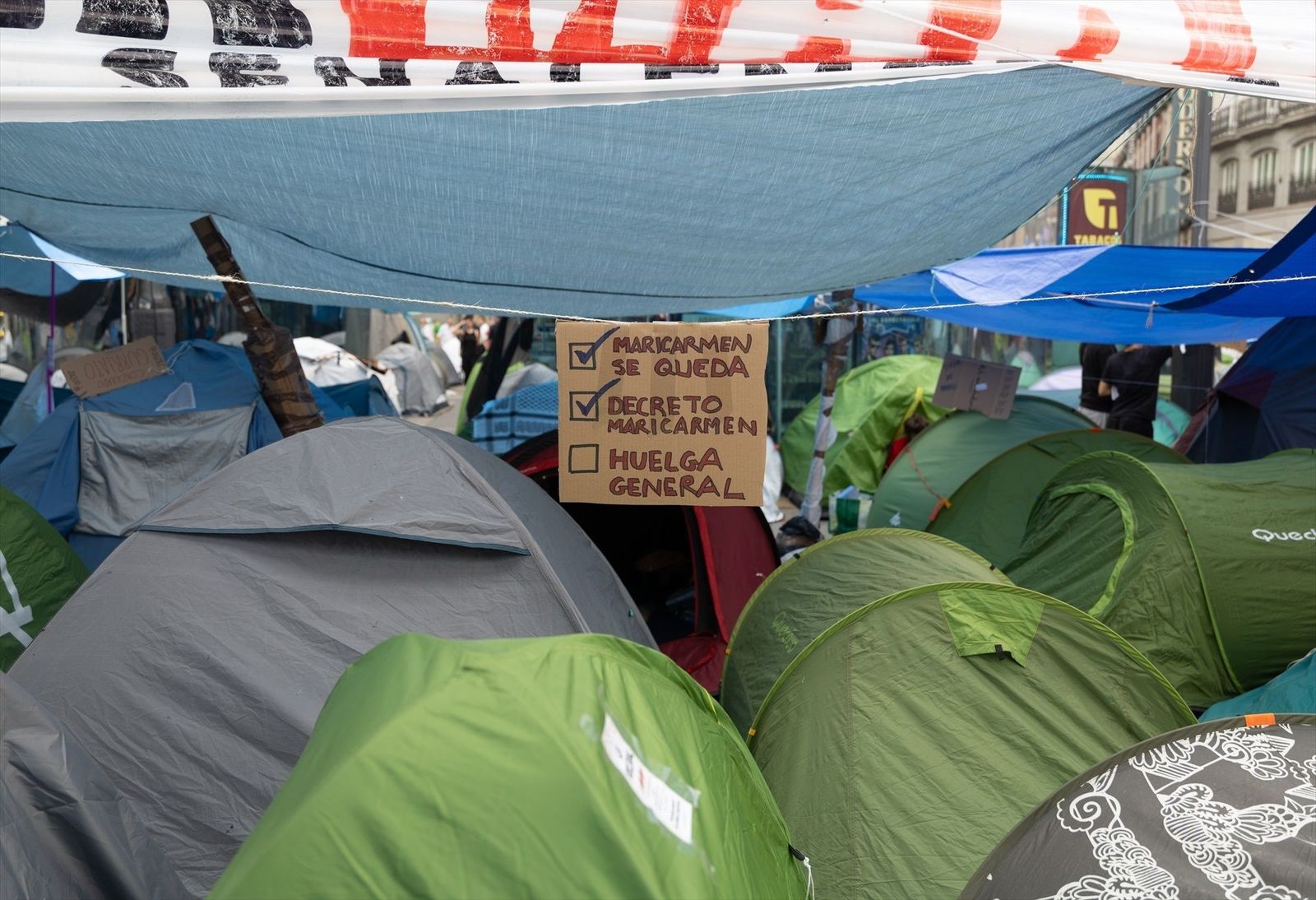 Los acampados de Sol se niegan a irse mientras la Comunidad insiste a Delegación del Gobierno que hay que desalojar