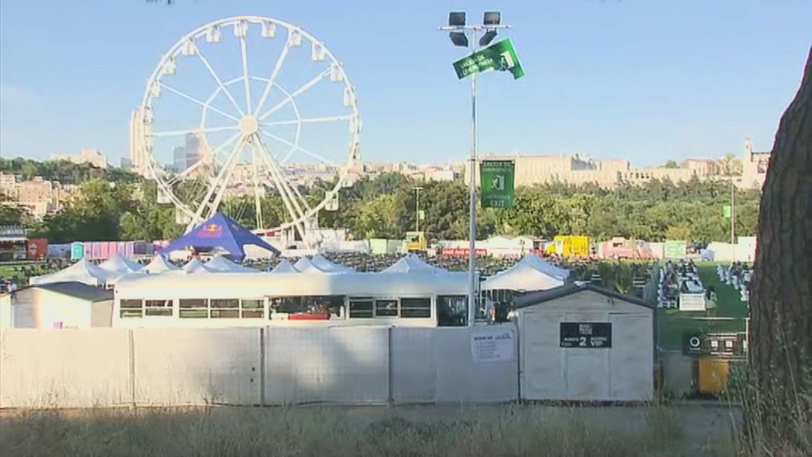 Los vecinos del Mad Beach se preparan para un nuevo viernes noche