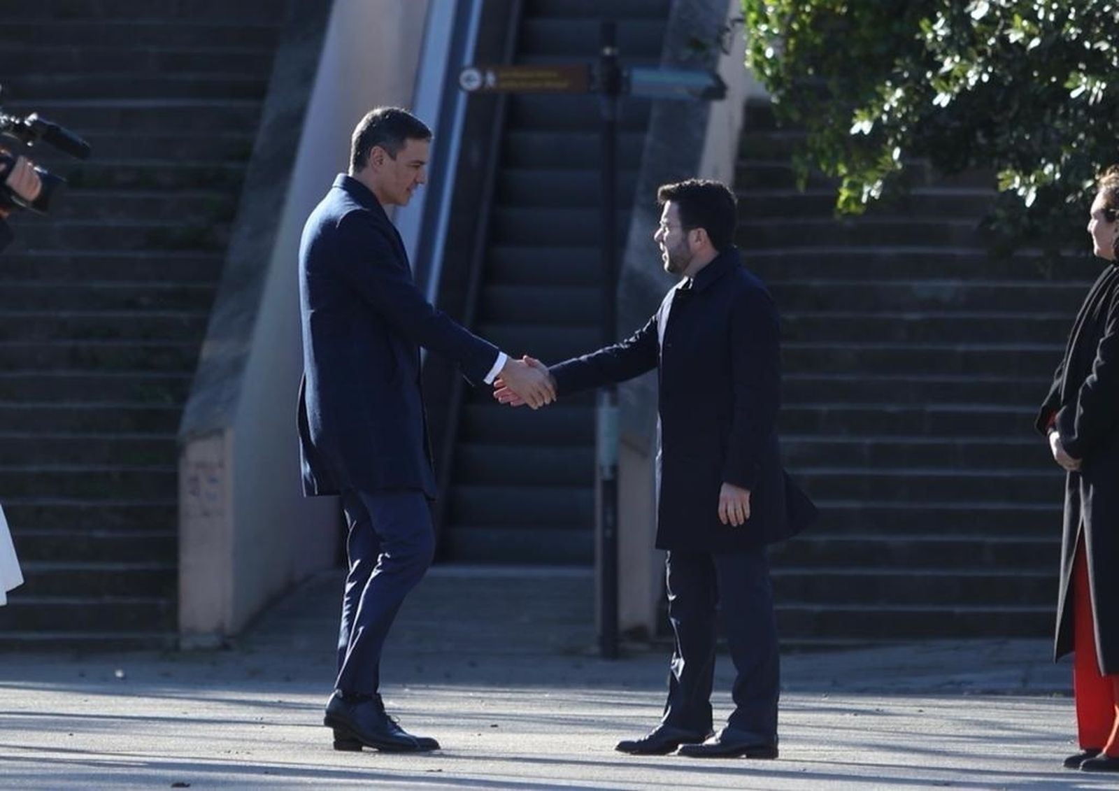 El presidente del Gobierno, Pedro Sánchez, y el presidente de la Generalitat, Pere Aragonè