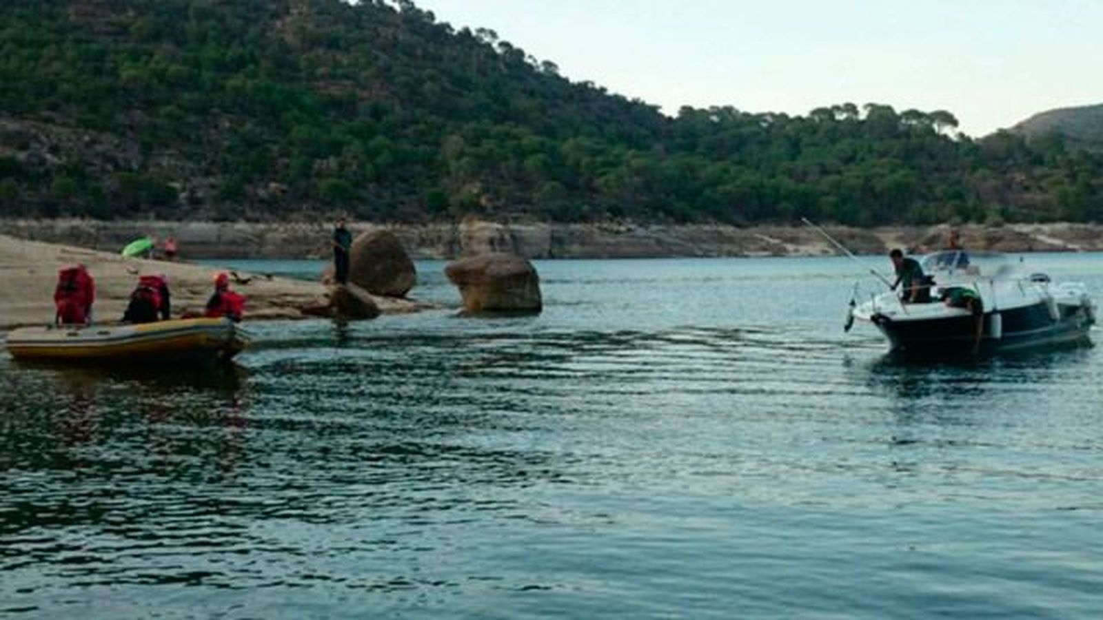 Rescatan el cuerpo de una mujer de 23 años ahogada en el pantano de San Juan