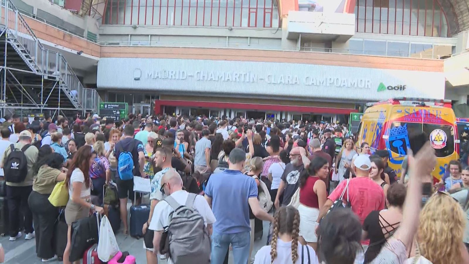 El día después del caos en Chamartín