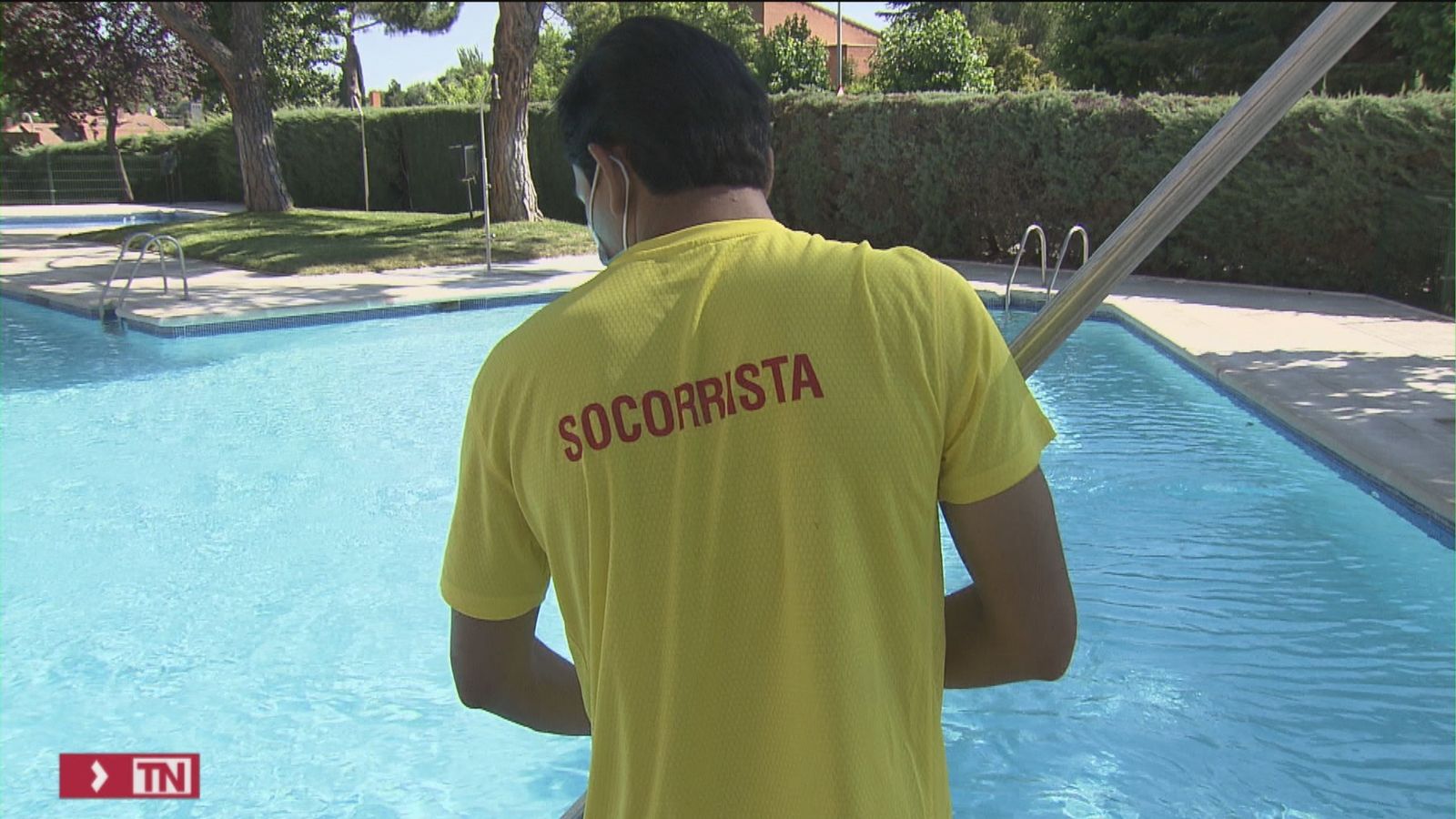 Socorrista en una piscina privada en Madrid