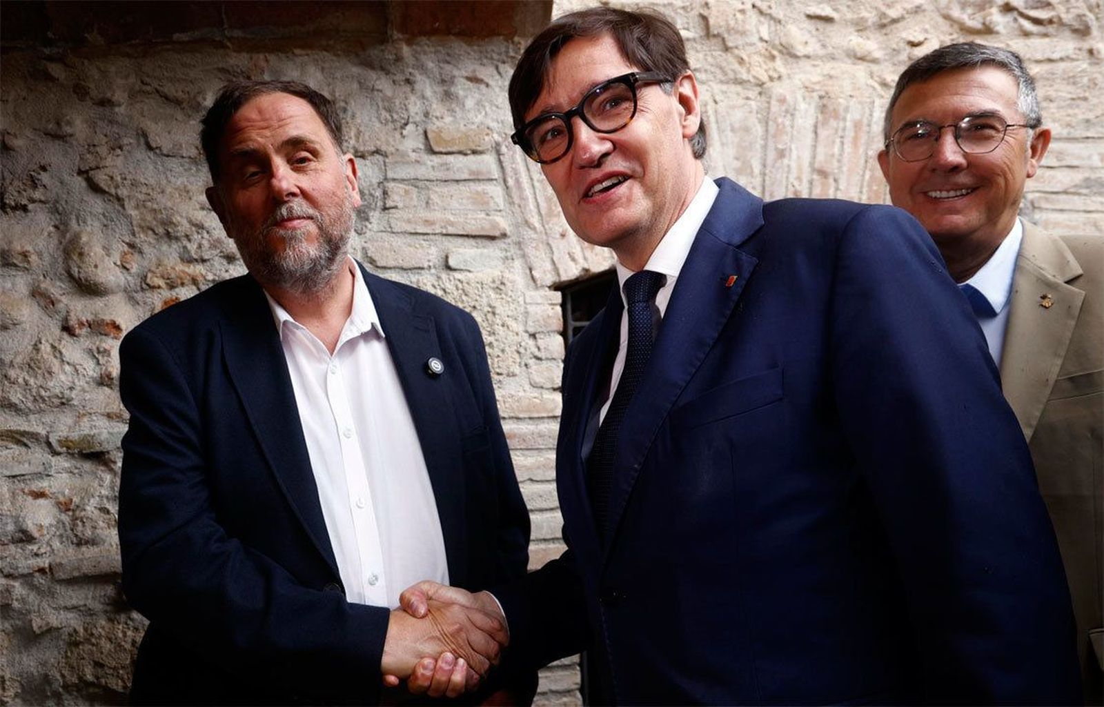 Illa y Junqueras acercan posiciones sobre el presupuesto con un pacto sobre la línea orbital