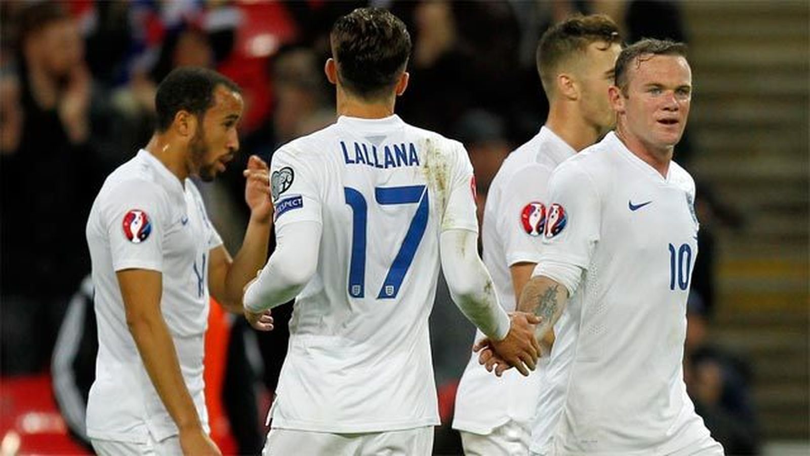 Rooney sigue siendo la estrella de una selección que llega con un ramillete de grandes promesas