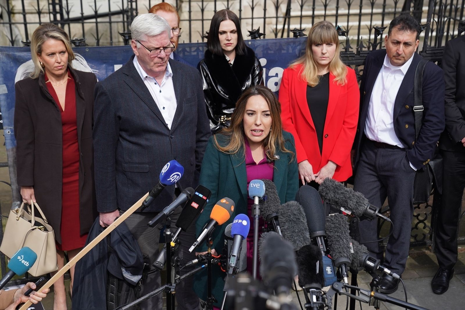 La Justicia británica reclama a EEUU nuevas  garantías sobre Assange para decidir sobre su extradición