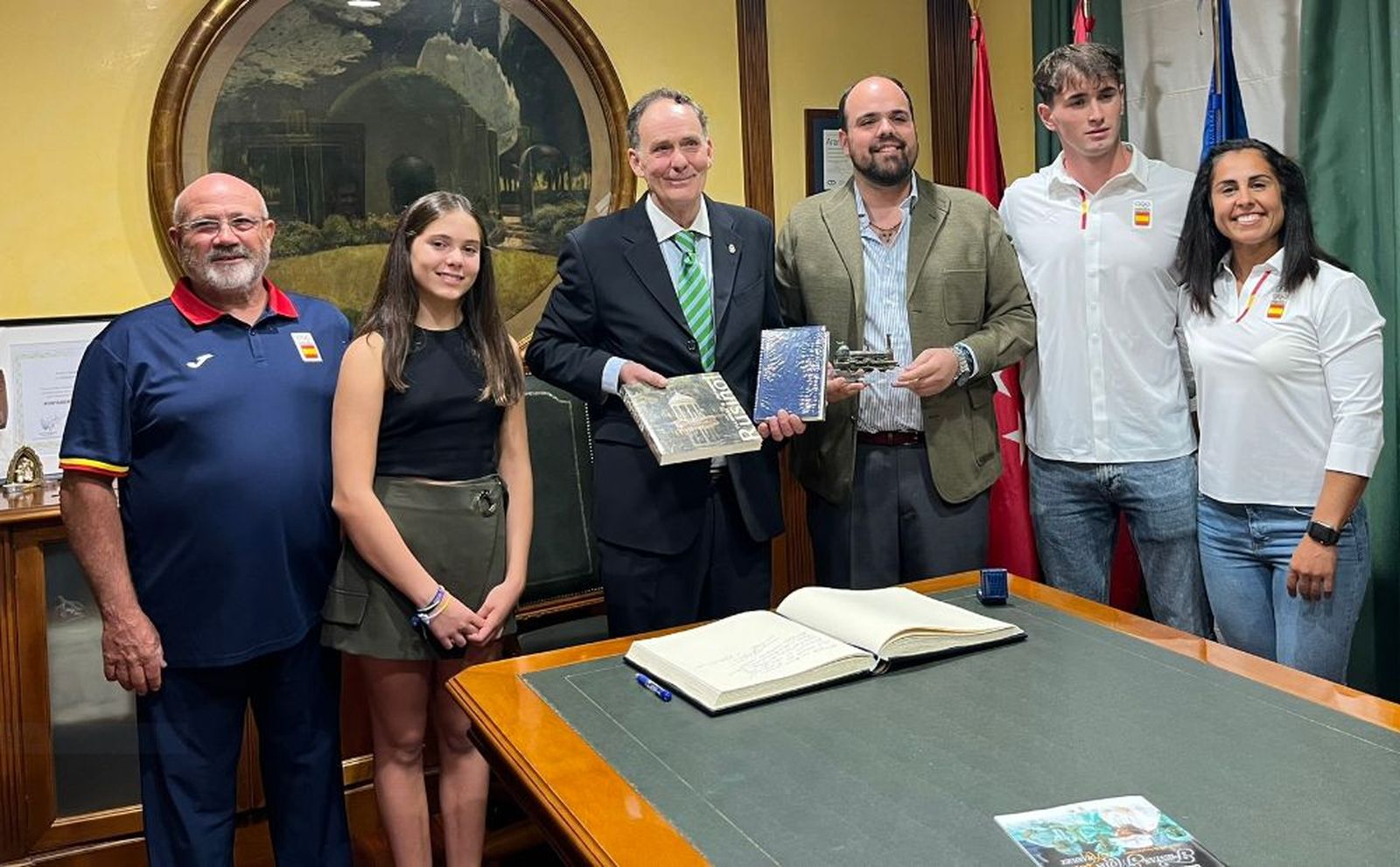 Aranjuez homenajea a sus piragüistas olímpicos