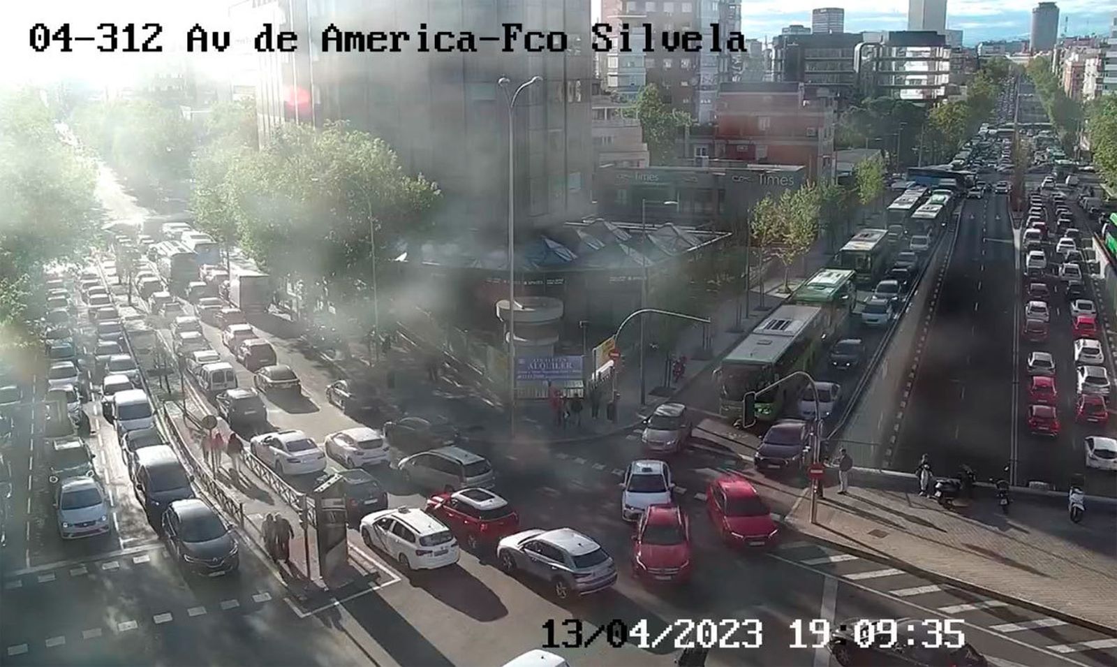 Atascos en la zona de Avenida de América por problemas en el intercambiador