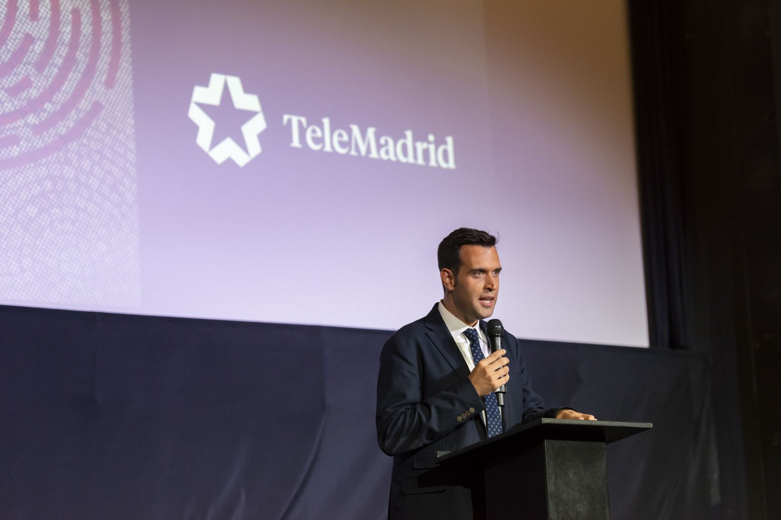 Premier de 'La víctima número ocho' en el Palacio de la Prensa