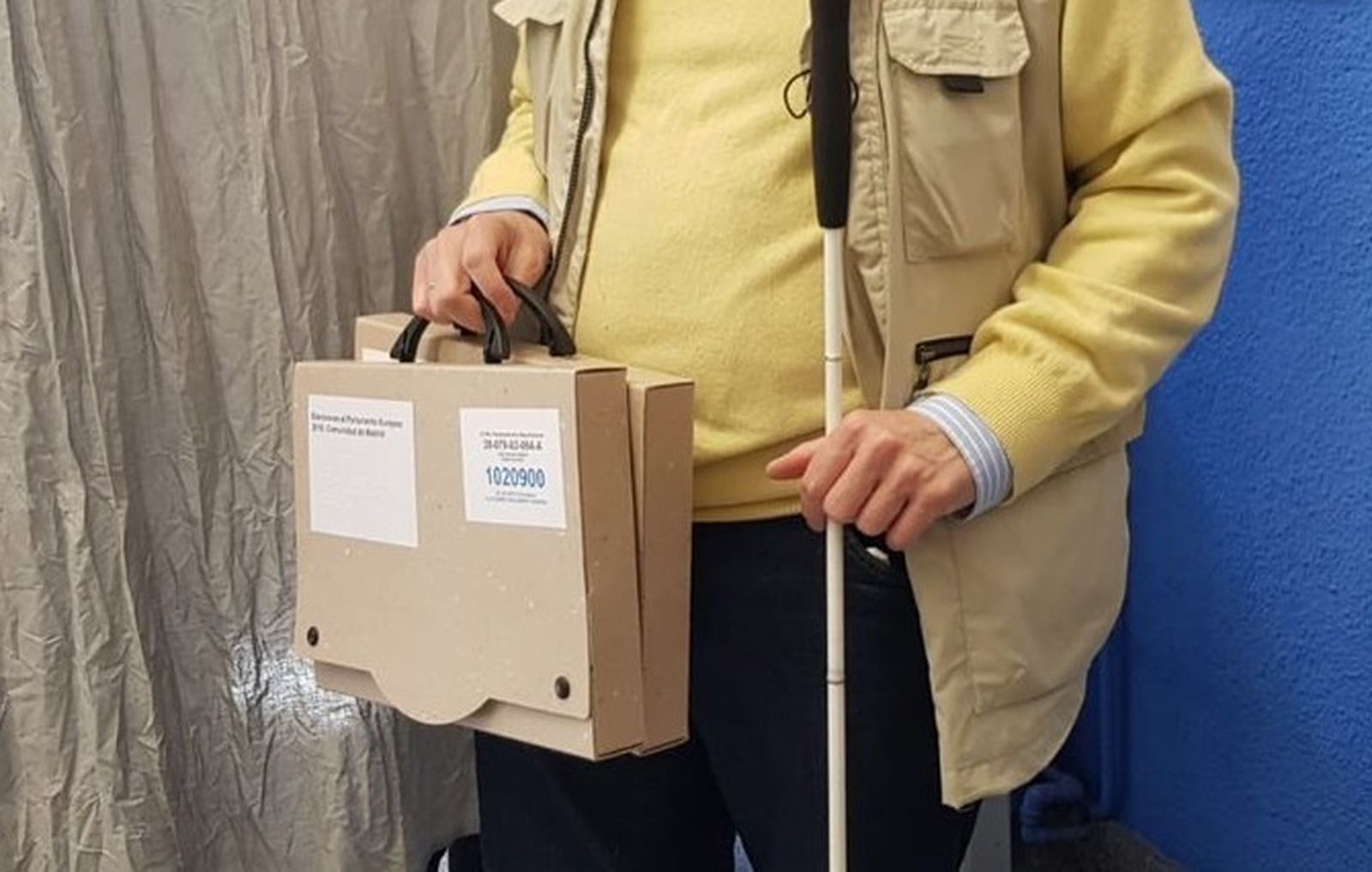 Kit para la votación suministrado a las personas con discapacidad visual