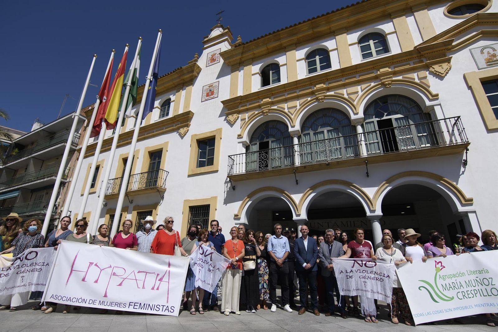 Minuto de silencio en Dos Hermanas (Sevilla) por la mujer hallada muerta con signos de violencia