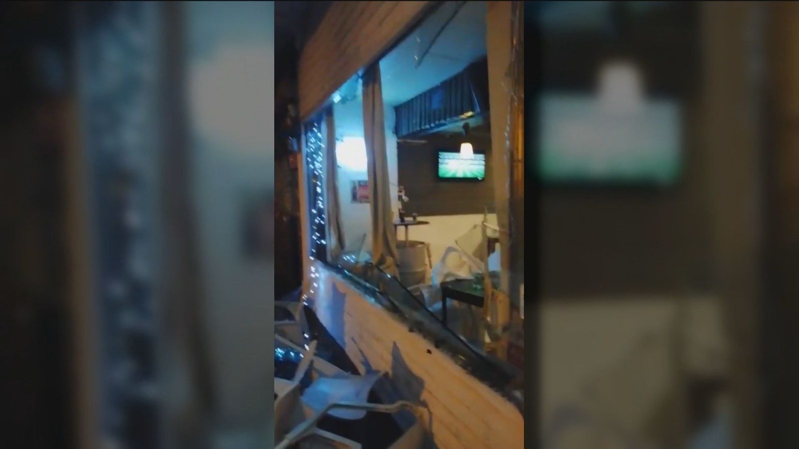 Destrozan un bar en cuestión de minutos, en el Barrio del Pilar
