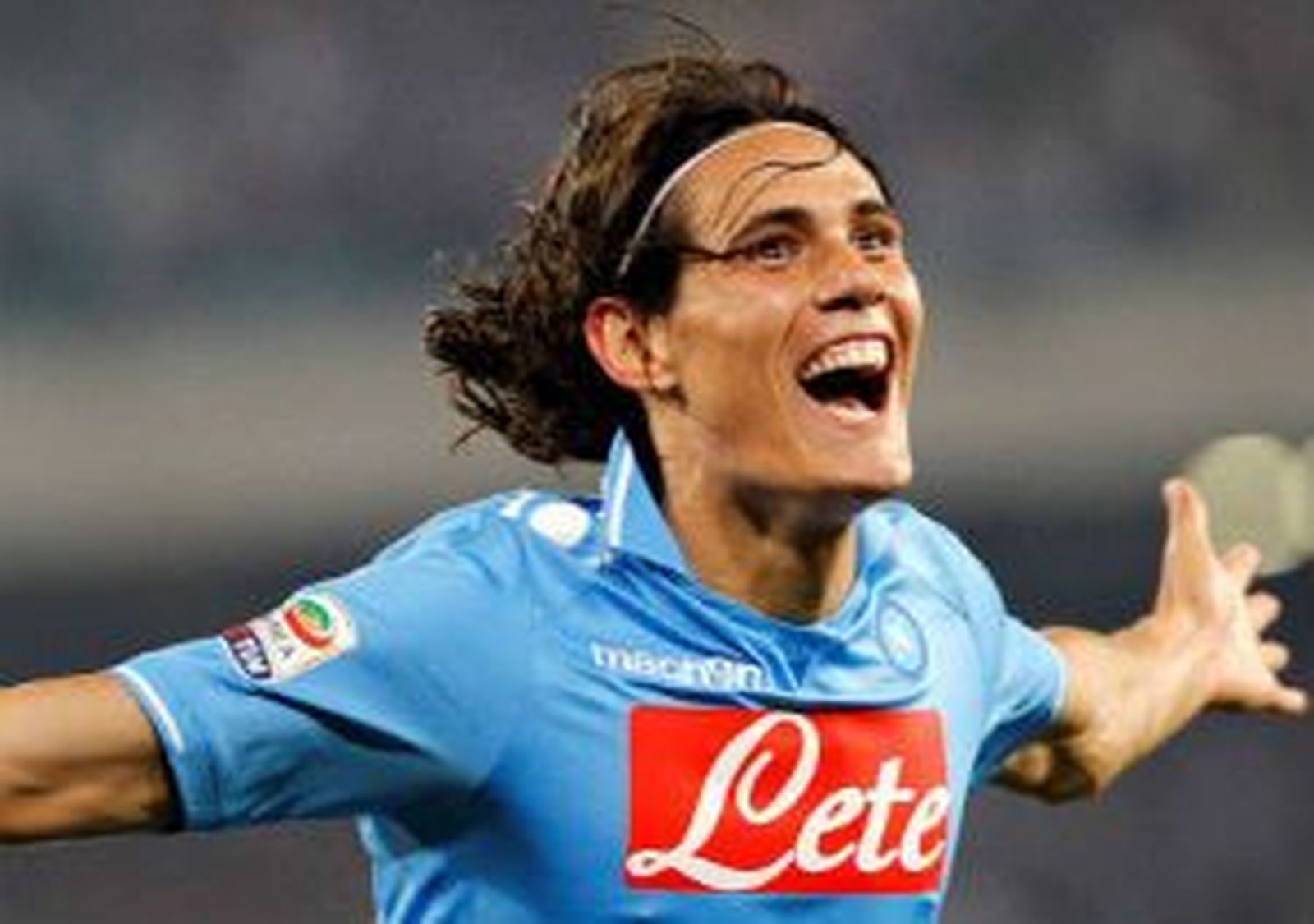 Higuaín podría marcharse a la Juventus y en el Bernabéu gusta mucho Cavani